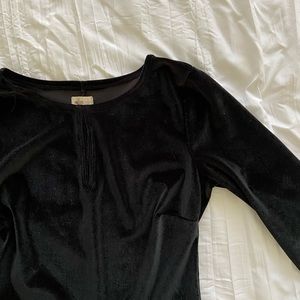 Black Velvet Cropped Long Sleeve with Keyhole